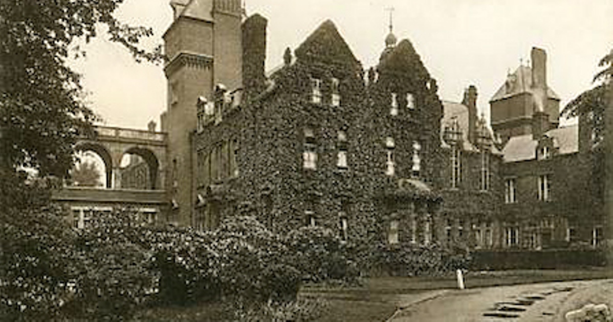 Dulwich Hospital - Gillies Archive crop