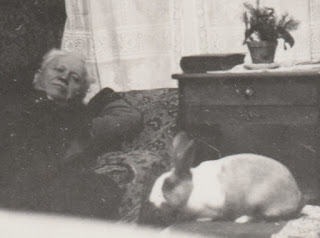 Gustav Goldemann ca. 1940 - with rabbit from Jakobs family archives (Copyright 2020 - G.K. Jakobs)