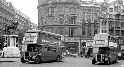 Bus #11 passing around Trafalgar Square (London Bus Museum)