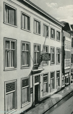 Hotel Zeben - Molenstraat 26 - The Hague  circa 1935 (From DenHaag.wiki site)