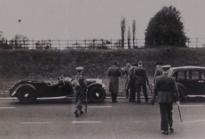 Image of MI5 group along the Hatfield Road after accessing Richter