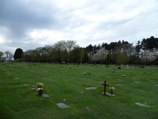 Trent Park Cemetery, Islington, London (from wikipedia)
