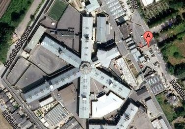Wandsworth Prison, London - Google Maps Satellite View