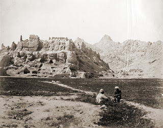 Ruins of old Kandahar Citadel ca 1881 - taken by Benjamin Simpson (from Wikipedia entry on Benjamin Simpson)