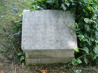Stone commemorating German spies & soldiers at Plaistow Cemetery. (Find-a-Grave - photo by Geoffrey Gillon)