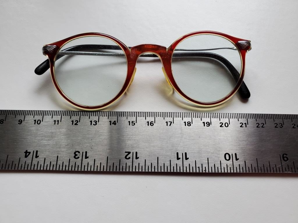 Horn-rimmed reading glasses of Josef Jakobs (photograph copyright 2022 by G.K. Jakobs)