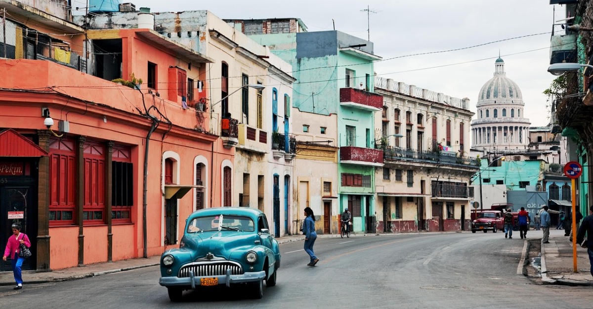 Cuban street scene